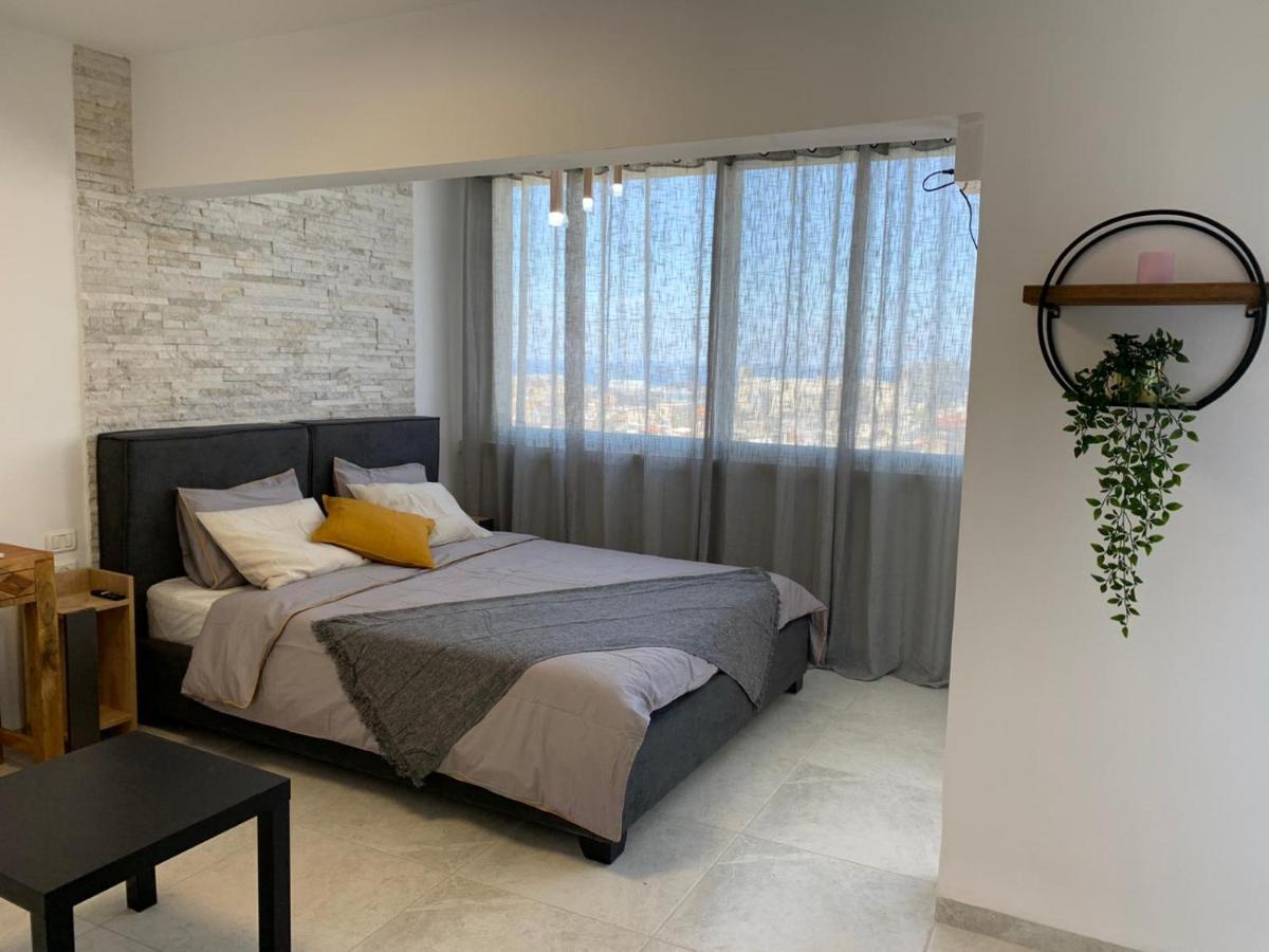 Maya New Guest House -Panoramic Sea&Citycentre View, Haifa Exterior foto